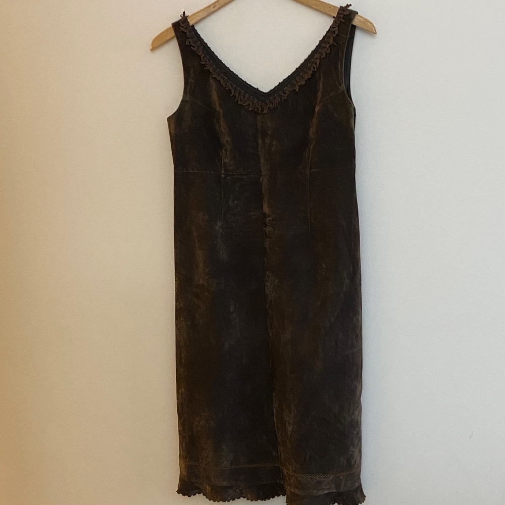 Elegant Brown Sleeveless Dress